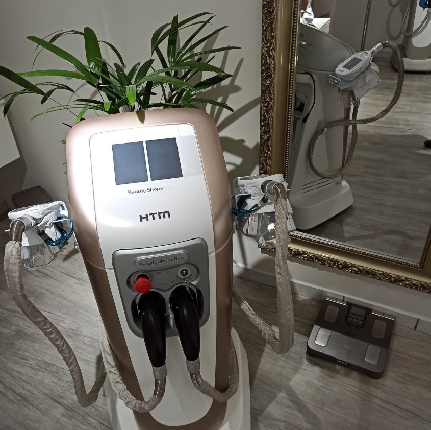 Equipamento HTM BeautyShape Duo na clínica
